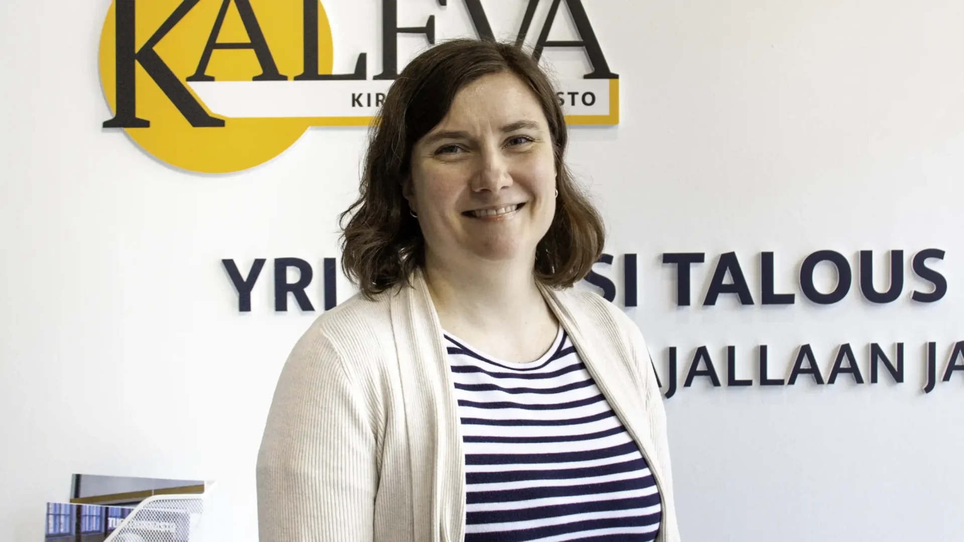 Kalevalaiset esittelyssä: Outi Huhdankorpi