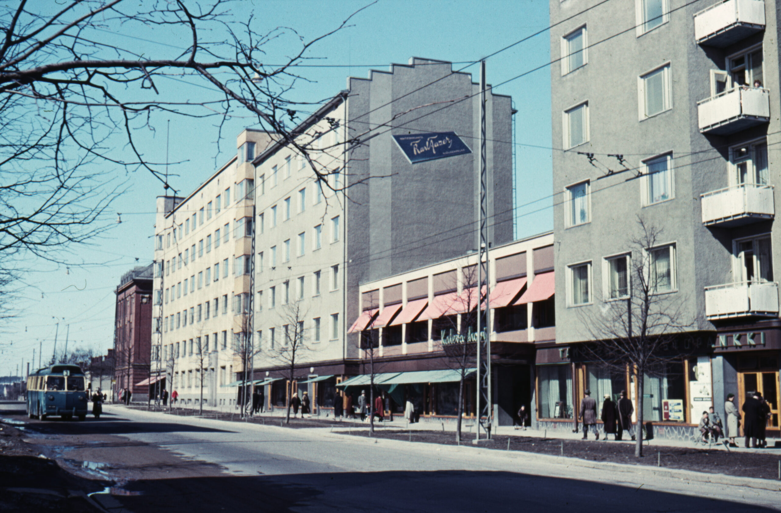 Kalevan konttorin julkisivun noin 1970-luvulta